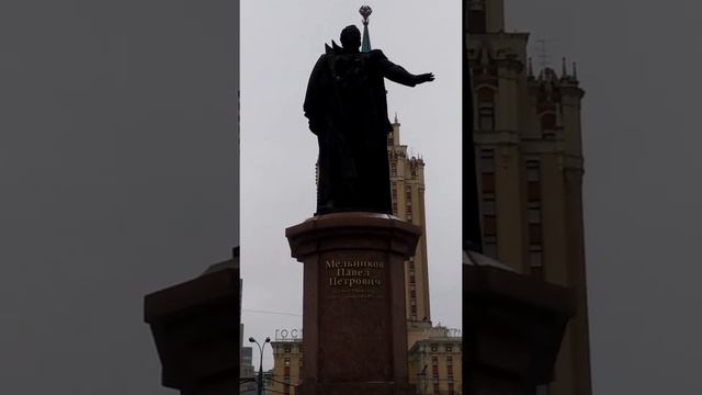 Памятник Мельникову смотреть онлайн