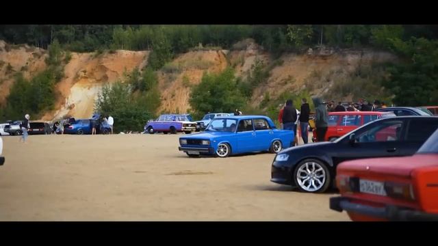 Groove Dealers - Tape Cassette Cuts смотреть онлайн