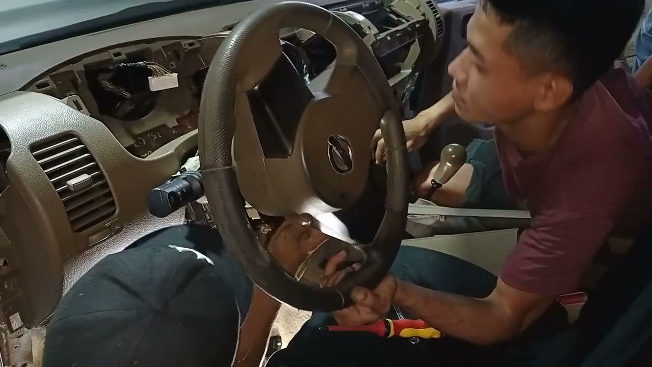 How To Pull Out the Dash Board of Nissan Navara Pick up 🛻. смотреть онлайн