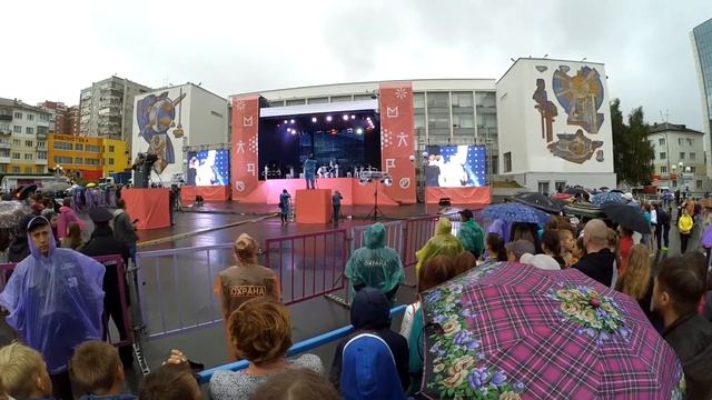 LIVE! Переходи на светлую сторону! смотреть онлайн