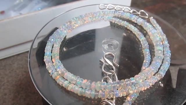 Beautiful Welo Opal Necklace 30 cts - - 2 mm to 5 mm - 16 inch/18 1/2 inches With Silver смотреть онлайн