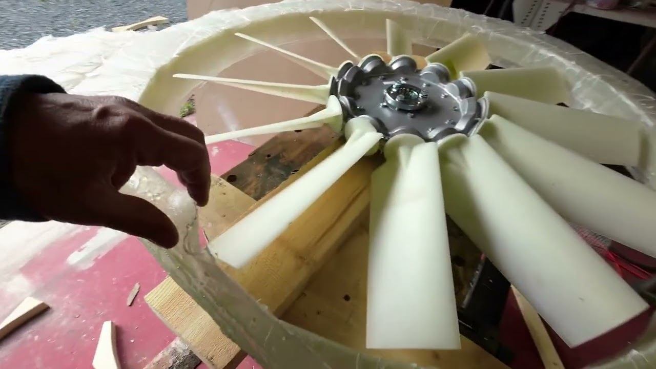 Hovercraft Fan-shroud Install: Episode 3 смотреть онлайн