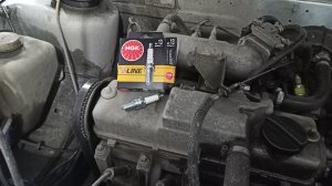 Замена свечей Ваз 2114,15,09,08 да и вообще большенства 8 ми клапанных авто.