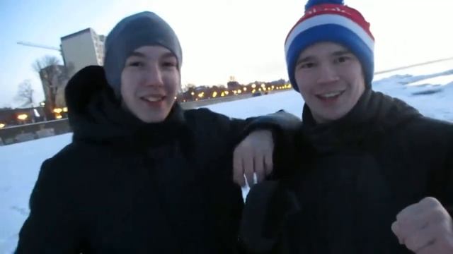 Живем в лесу смотреть онлайн