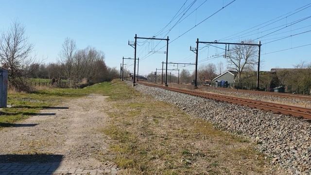 Virm 8608 + Icng 3110 Passeert Groenekanseweg смотреть онлайн