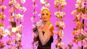 Перевоплощение в Ирину Понаровскую —  «Рябиновые бусы» | ЯРЧЕ ЗВЁЗ