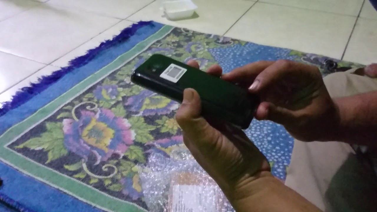 Unboxing Panasonic eluga P03E смотреть онлайн