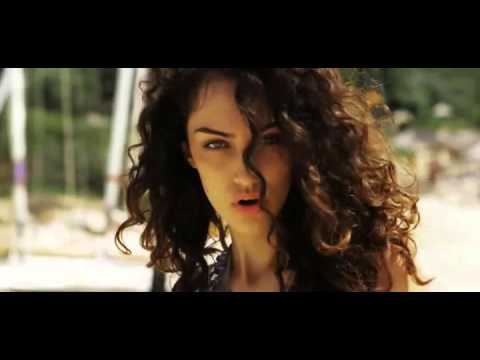 Tom Boxer & Morena Balans смотреть онлайн