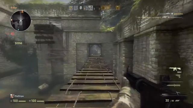 Bravo & iPod Play Counter Strike: GO смотреть онлайн