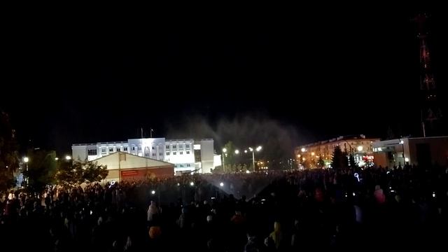 ИЖЕВСК НОЧЬ ОРУЖЕЙНИКА ФОНТАН ПЛОЩАДЬ ЦЕНТРАЛЬНАЯ VID 20230919 202614 смотреть онлайн