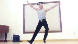 Матросский танец Яблочко