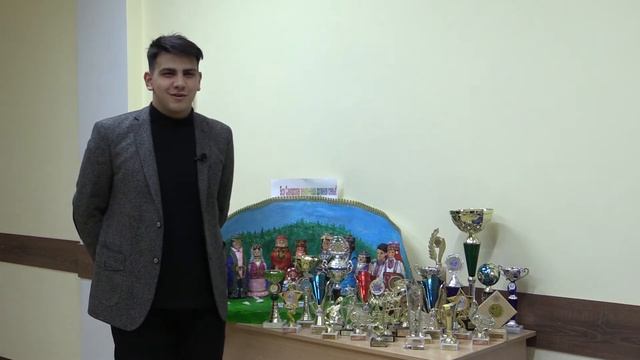 Певучие языки Интигама Абдуллаева смотреть онлайн