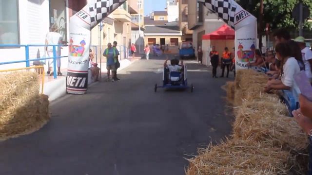 Torre La Mata Fiesta - Box Car Racing смотреть онлайн