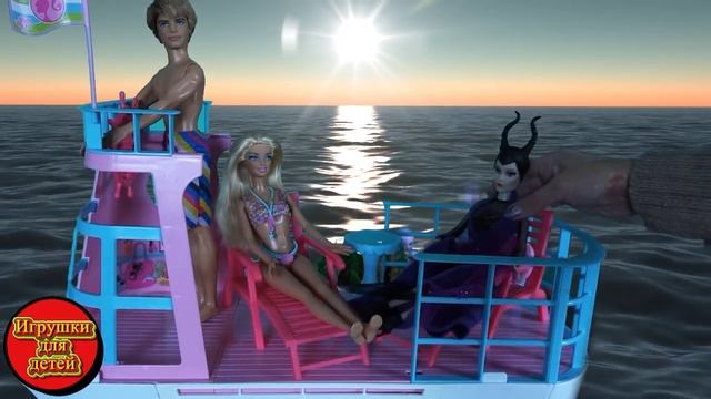 Корабль Барби, Странный подарок Урсулы, видео для девчонок, Морские приключения Барби смотреть онлайн