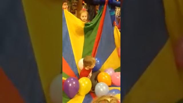 День Рождение с фиксиками смотреть онлайн