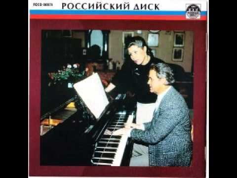 Чайковский "Скажи о чём в тени ветвей" смотреть онлайн