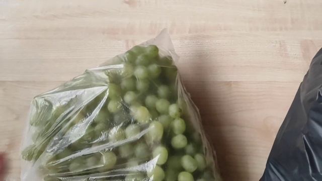 На работе,занимаемся уборкой))Обзор покупок АТБ. Купили повербанк. смотреть онлайн