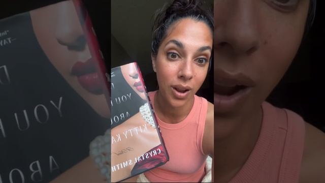 This was too good to not tell you about it! Plus, it was Reese Witherspoon’s book of the month 🙌🏽 смотреть онлайн