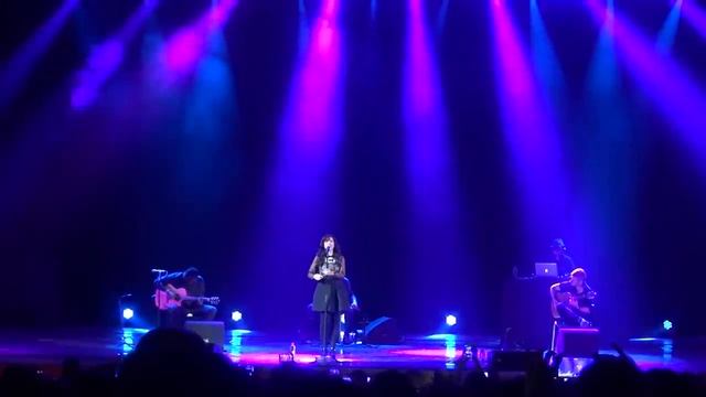 Indila Live Bucharest 07dec '14 "Derniere Danse" смотреть онлайн