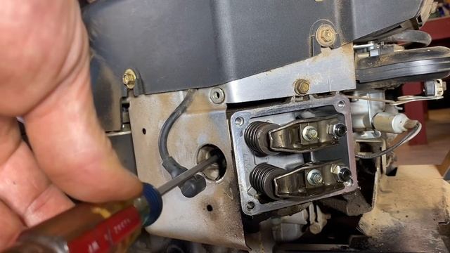 How to Adjust Valves on Briggs & Stratton Engine, THE CORRECT WAY! смотреть онлайн
