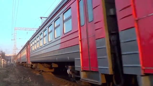 Встреча электропоездов ЭР2к-1139 и ЭД4м-0004 смотреть онлайн