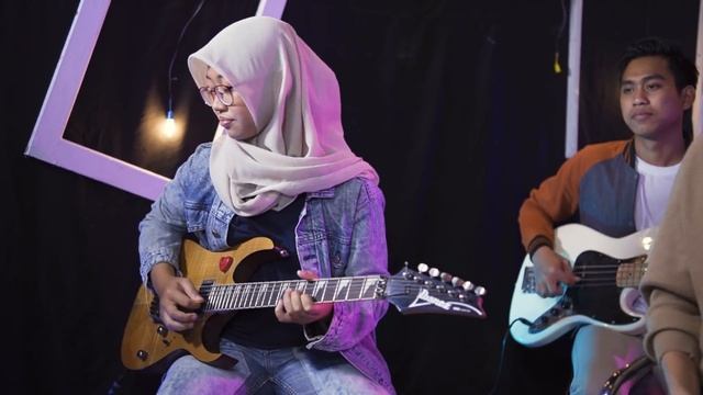 Kembang Pungkasan - Filla Melinda // Koplo смотреть онлайн
