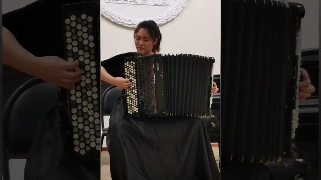 С. Губайдулина . "Чакона". Линь Цзин Хань . смотреть онлайн