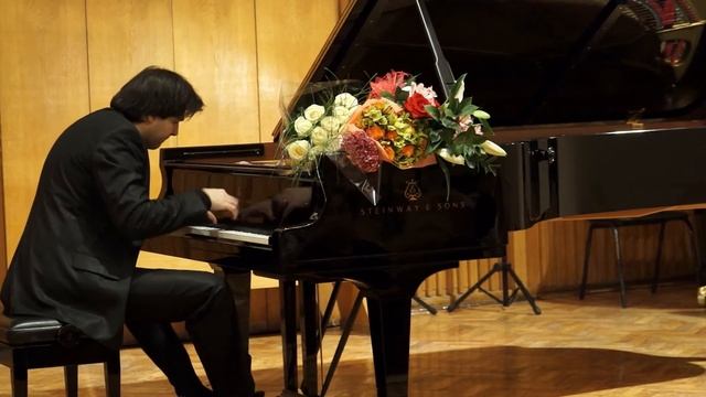 Karen Kornienko. Variations "Romeo & Juliet" on the theme of Nino Rota (comp. in July 2013) смотреть онлайн