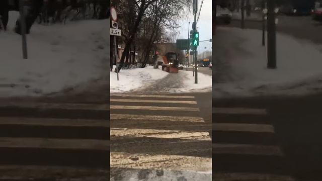 Уборка снега. смотреть онлайн