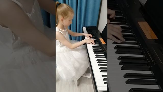Гамма Ми-бемоль мажор смотреть онлайн