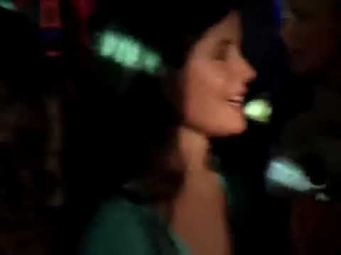 DJ ARIY BASSHUNTER VI SITTER I VENTRILO OCH SPELAR DOTA OFICIAL VIDEO смотреть онлайн