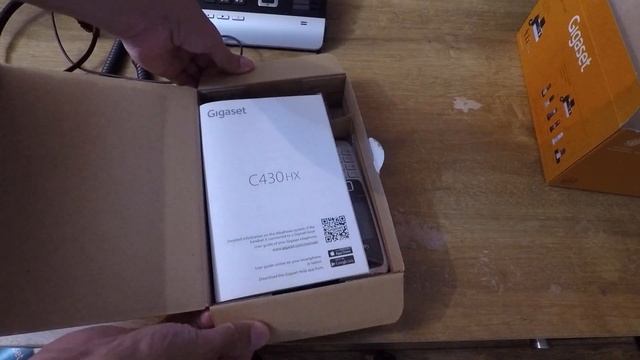 Gigaset DX800A Part 4 of 7: C430HX DECT handset unboxing смотреть онлайн