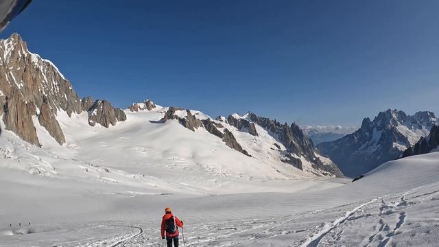 Glacier hike Valle Blanche смотреть онлайн
