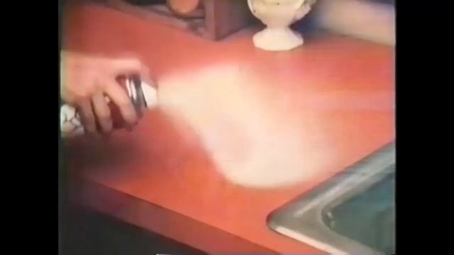 Big Wally Spray Cleaner Commercial (Cathryn Damon, 1974) смотреть онлайн