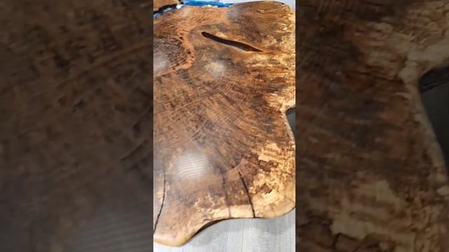 Журнальный стол река ручной работы. Журнальный столик из эпоксидной смолы.