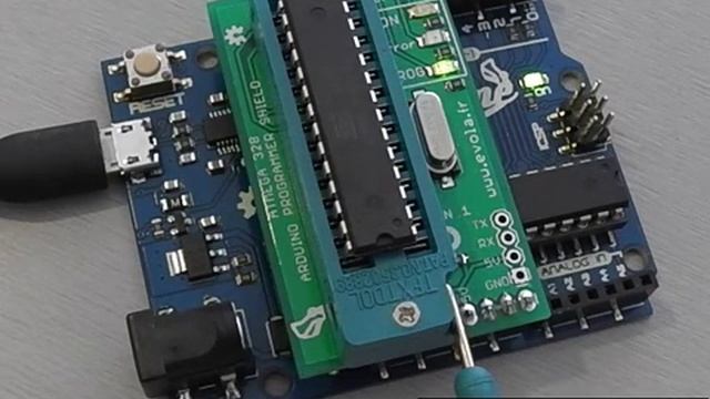 Burning Atmega328 with Arduino bootloader - World record смотреть онлайн