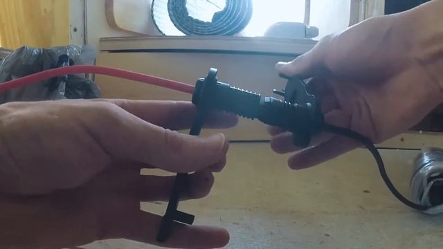 DIY Sprinter Campervan Roof Rack For $200! | Plus 525 Watt Solar Setup смотреть онлайн