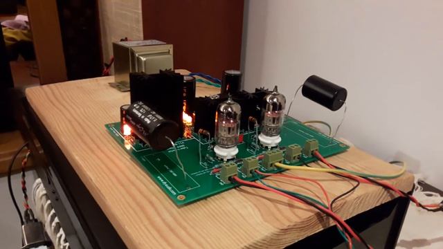 Marantz CD60 - Philips TDA1541A DAC + Tubizator board (track 2) смотреть онлайн