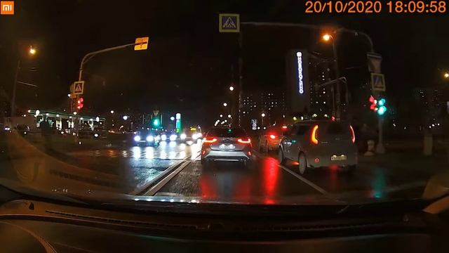 Е590ТК799 kia, две сплошные смотреть онлайн