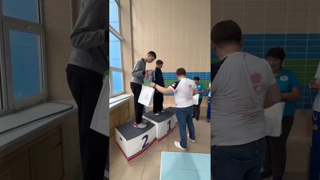 2 место на соревнованиях по плаванию.