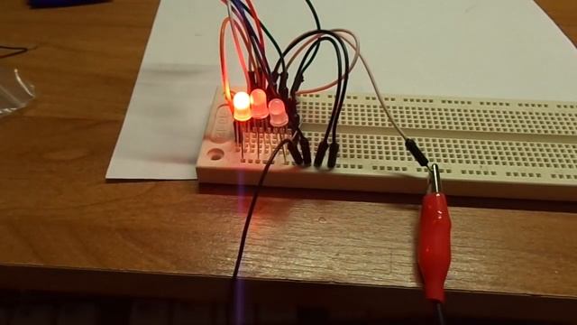 ATTINY13 + 74HC595 = 8 Канальный ШИМ смотреть онлайн