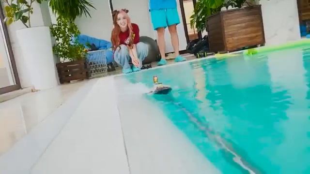 Лодка за 10$, 100$, 1000$ ЧЕЛЛЕНДЖ! смотреть онлайн