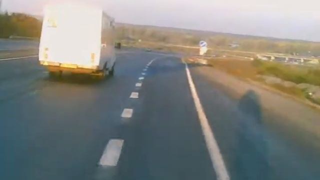 Трасса Е-40 - спуск возле Нижних Млынов (Полтава) смотреть онлайн