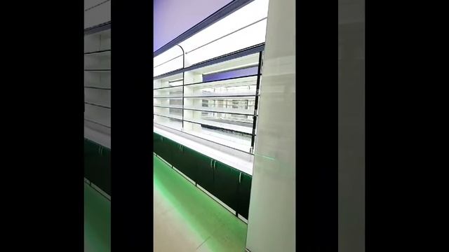 Процесс установки витрины под сухофруктов в городе Краснодар. смотреть онлайн