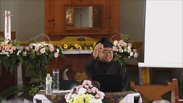 Makna Penuh Rahmat: Eksklusif untuk Maria | Maria Bagi Kita (1/4) смотреть онлайн