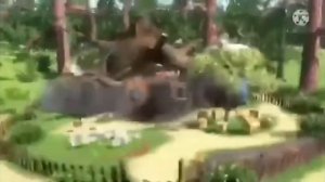 masha and the bear House exploxsion in Spanish Scene Sparta l remix Exelente Spartan