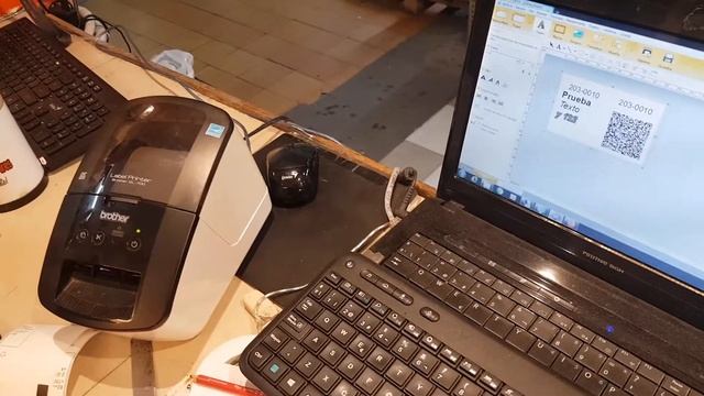 Funcionamiento de Impresora Brother QL-700 con P-Touch Editor смотреть онлайн