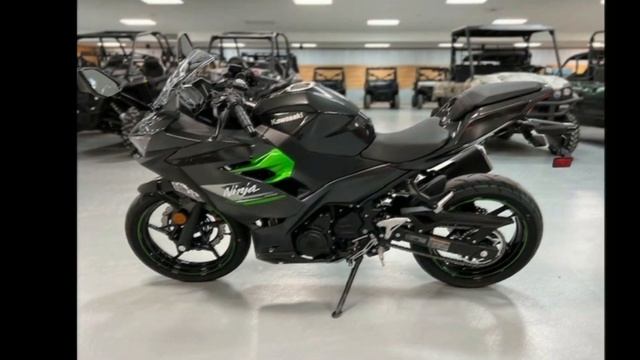 2023 Kawasaki Ninja® 400 Matrix Camo Gray/Metallic Matte... смотреть онлайн