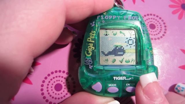 Giga Pets Floppy Frog