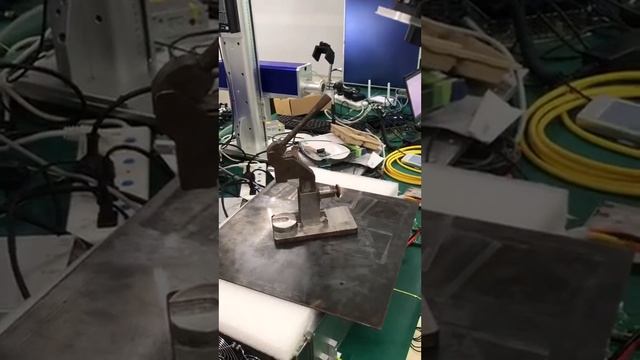 Laser washing with hand-held galvo scanner смотреть онлайн